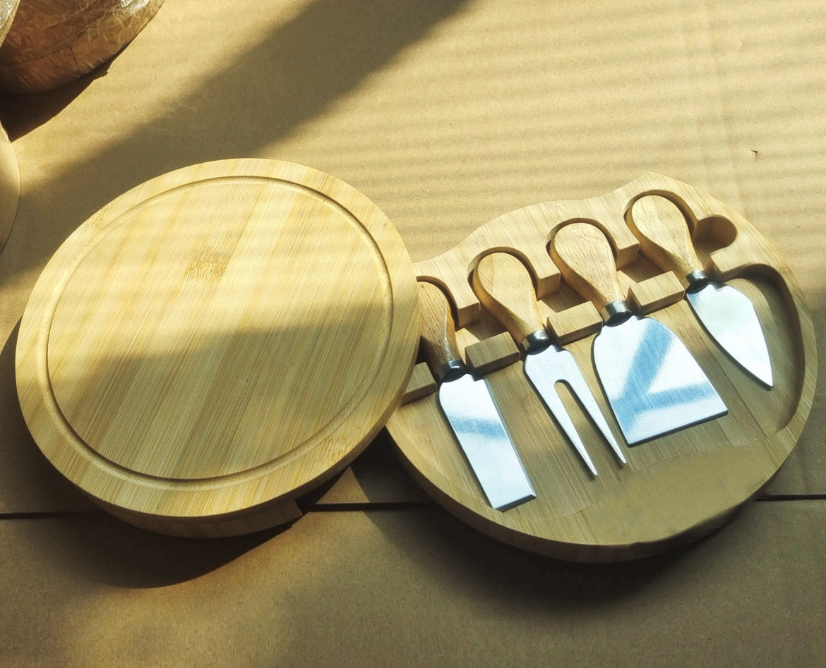 Wooden Engraved Cheeseboard Set