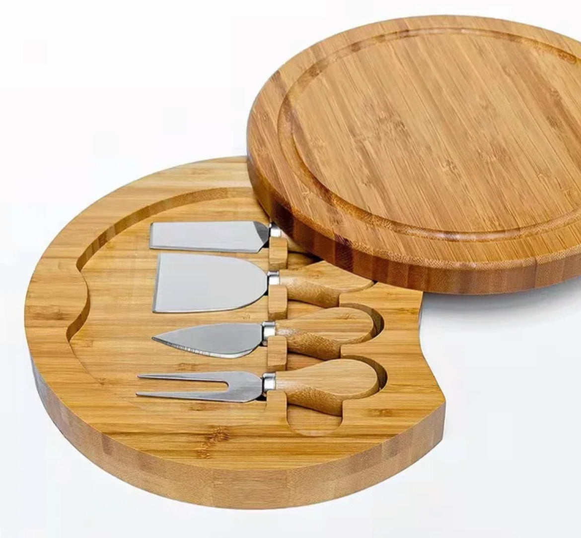 Wooden Engraved Cheeseboard Set